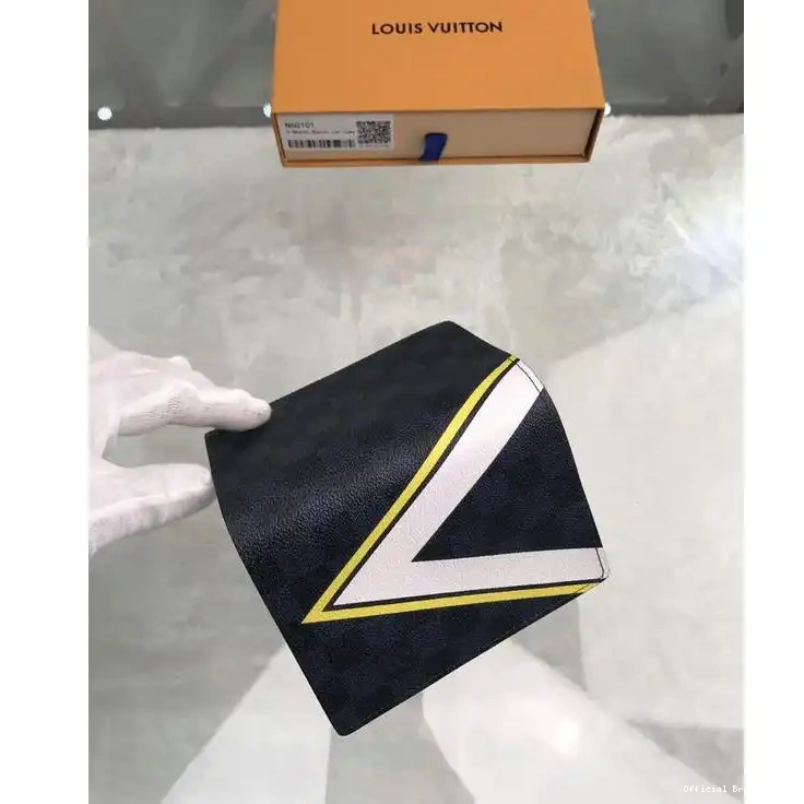 Official Brother Sam Bags LV 19T1L0407 0602